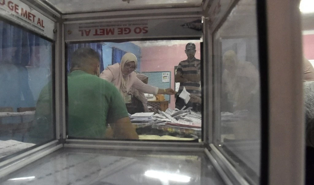 Elections should be announced within 96 hours. Elections should be announced within 96 hours.