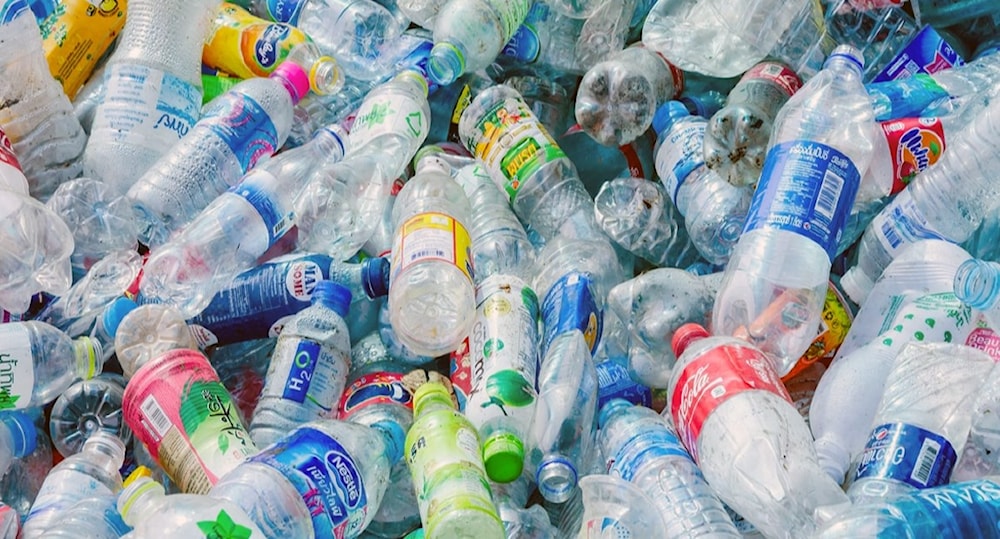 Recycled plastic bottles leach more chemicals into drinks Al Mayadeen