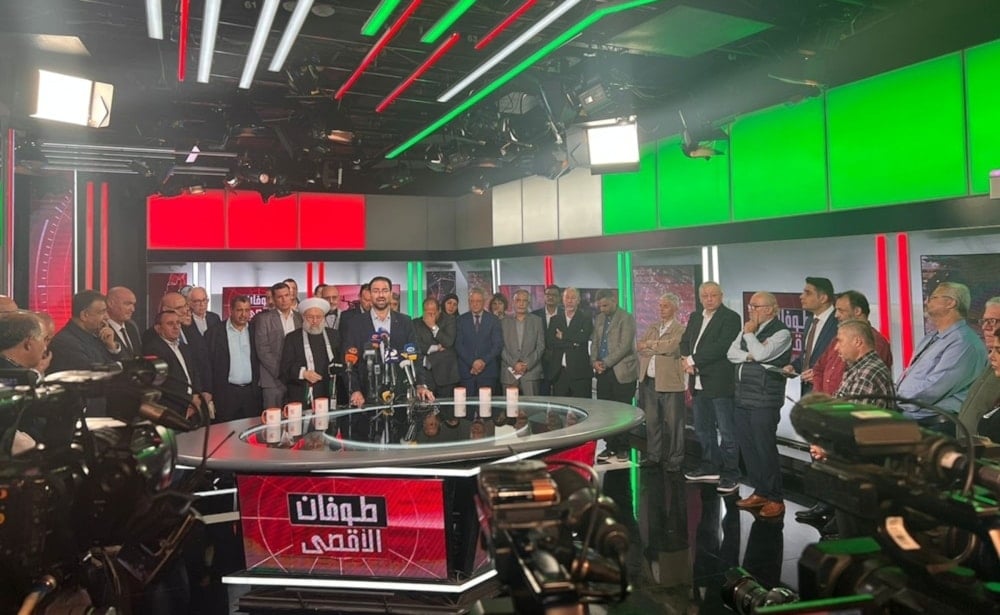 Journalists and political figures participated in a solidarity stand with Al Mayadeen in its Beirut headquarters.