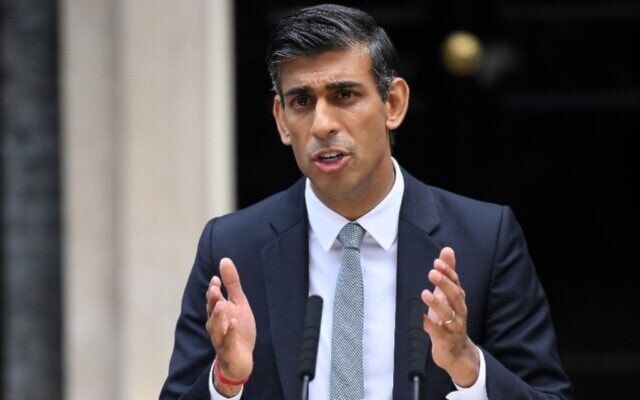 Britain's Prime Minister Rishi Sunak delivers a speech outside 10 Downing Street in central London, on October 25, 2022. (AFP)