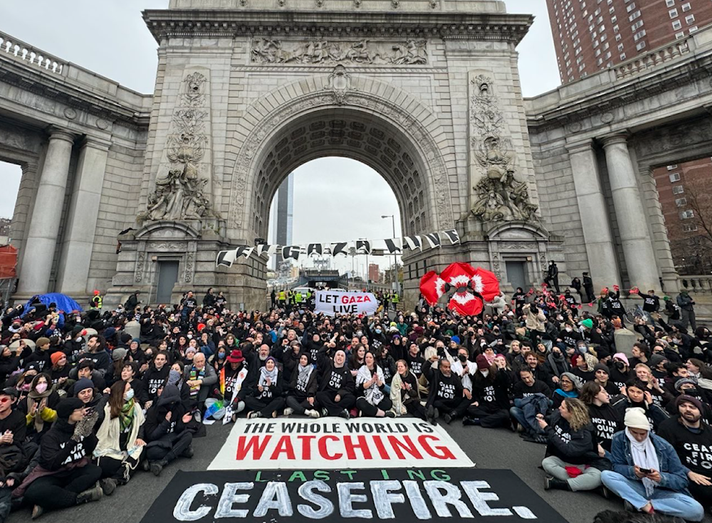 Thousands shut down Manhattan Bridge calling for ceasefire