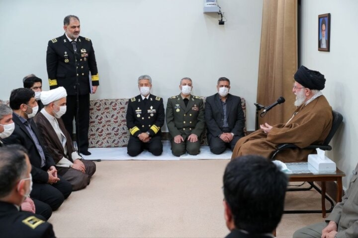 Sayyed Khamenei: Iranian Navy impressive and unbelievable