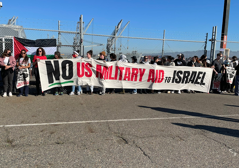 Pro-Palestine supporters in US block ship from leaving for 