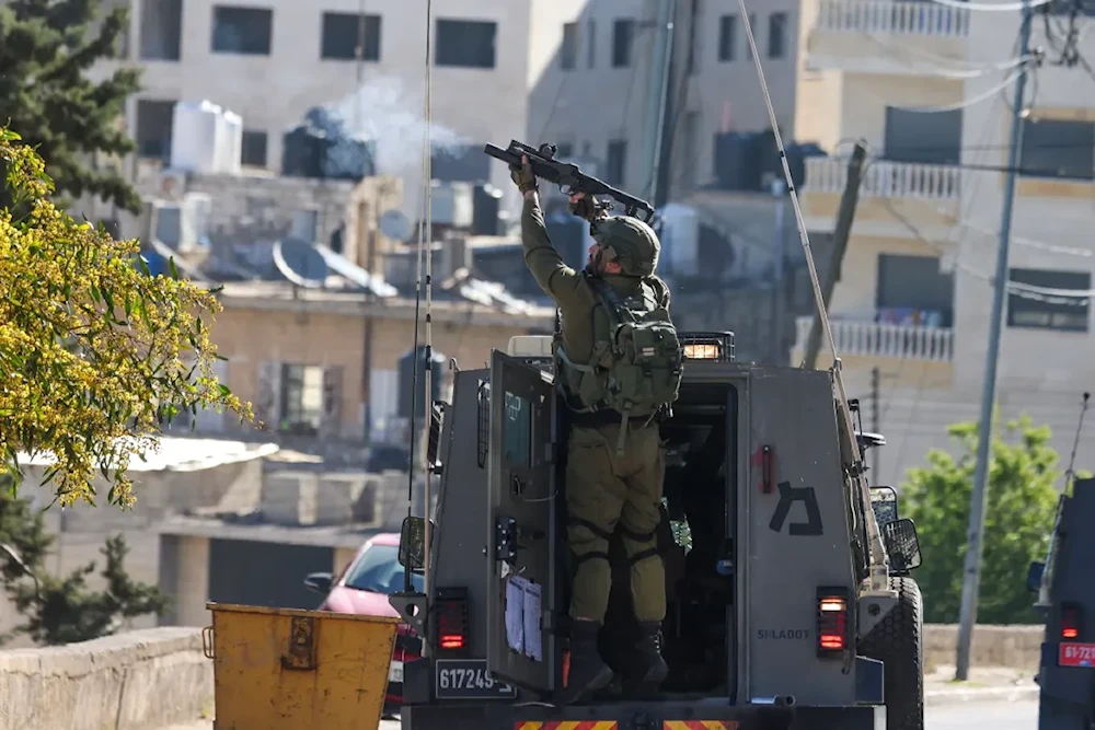 3 Palestinians wounded while confronting IOF storming Western Nablus