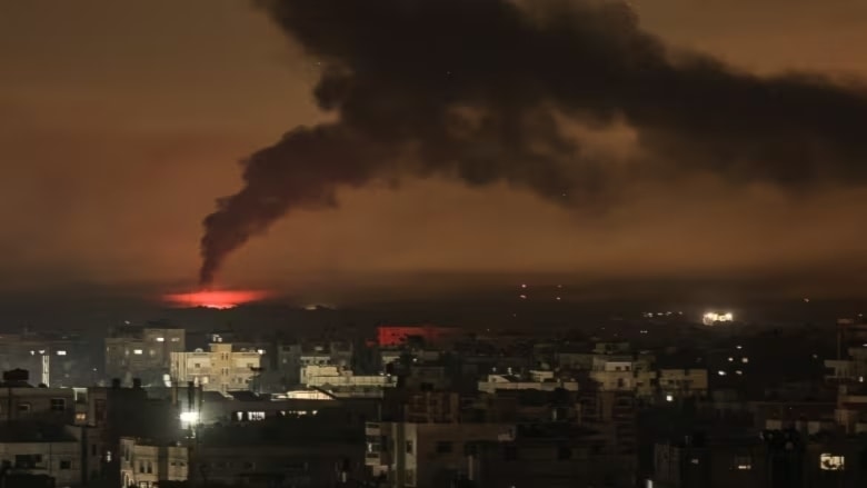 Brutal night in southern Gaza, IOF kills dozens in Khan Younis, Rafah
