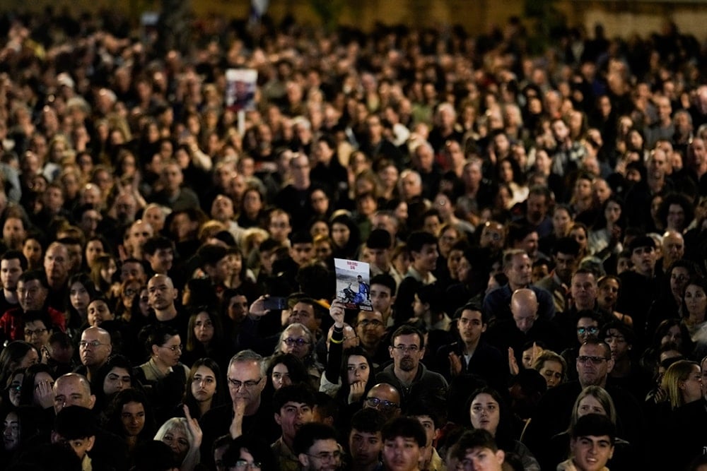 Families and supporters of Israeli captives attend a rally calling for their return, in 