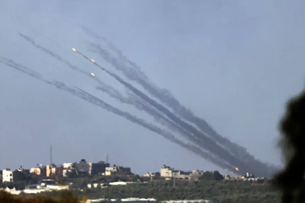 Al-Qassam targets 'Tel Aviv' with rockets 74 days into the brutal war