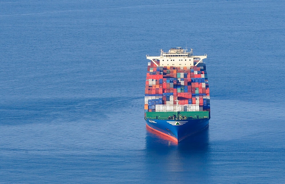 A cargo ship sits in Elliott Bay, Thursday, Jan. 29, 2015, in Seattle (AP Photo/Ted S. Warren)