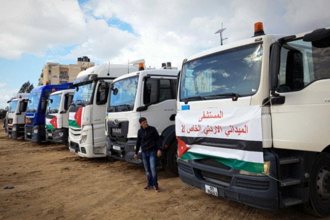 Aid convoy transporting a Jordanian field hospital upon arrival in Khan Yunis in the southern Gaza Strip. (AFP)