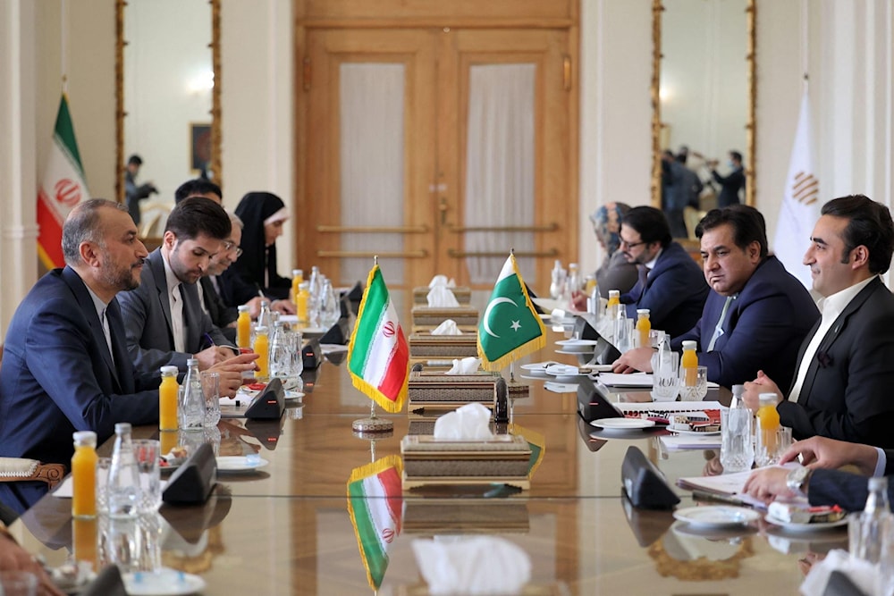 Pakistan's government endorses move to end rift with Iran: Geo TV