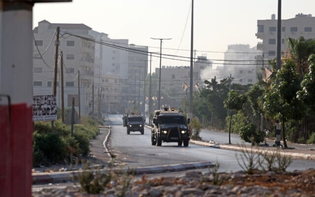 IOF escalate West Bank raids amid confrontation with Resistance