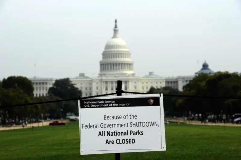 White House not optimistic about nearing government shutdown talks