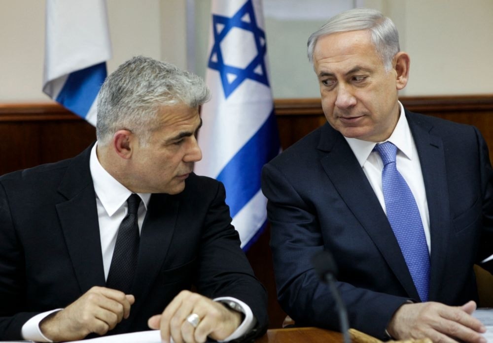 Lapid calls on allied MKs to exit Netanyahu's gov.: Unfit to lead war