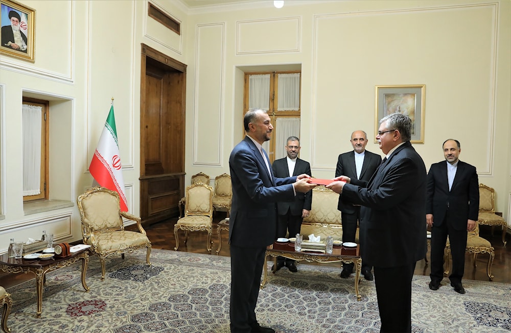 The new ambassador of the Russian Federation to Iran, Alexey Dedov, met with Iranian Foreign Minister Hossein Amirabdollahian at the beginning of his mission on January 11, 2022. (Iranian MoFA website)