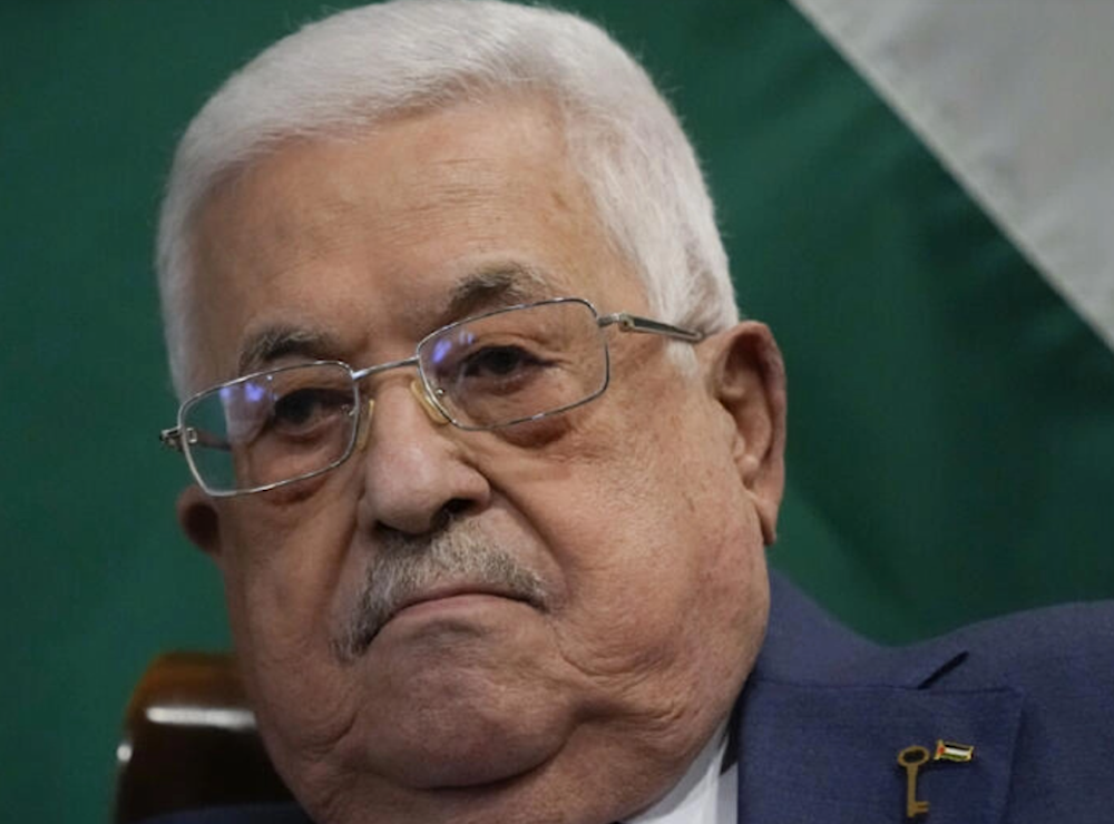 Abbas acceptsa resignation of Shtayyeh government