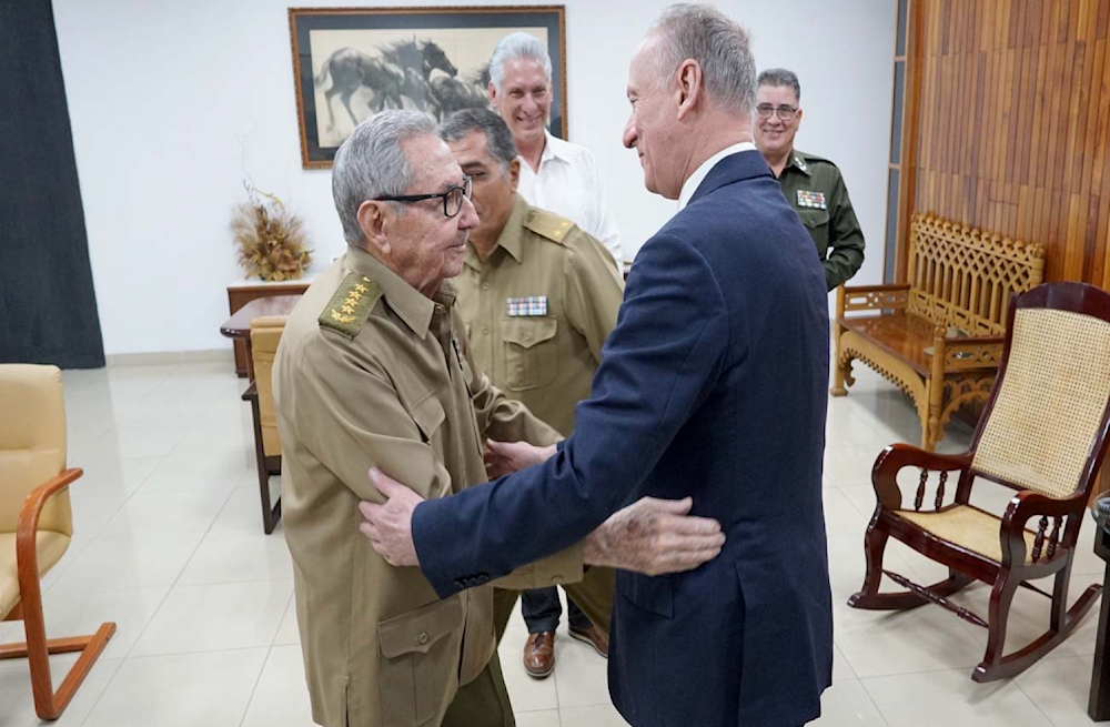 Raul Castro, top Russian security official discuss Moscow-Havana coop.