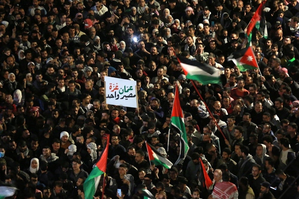 Jordanians chant slogans during a demonstration near the Israeli occupation Embassy in Amman on March 28, 2024, in support of Palestinians.(AFP)