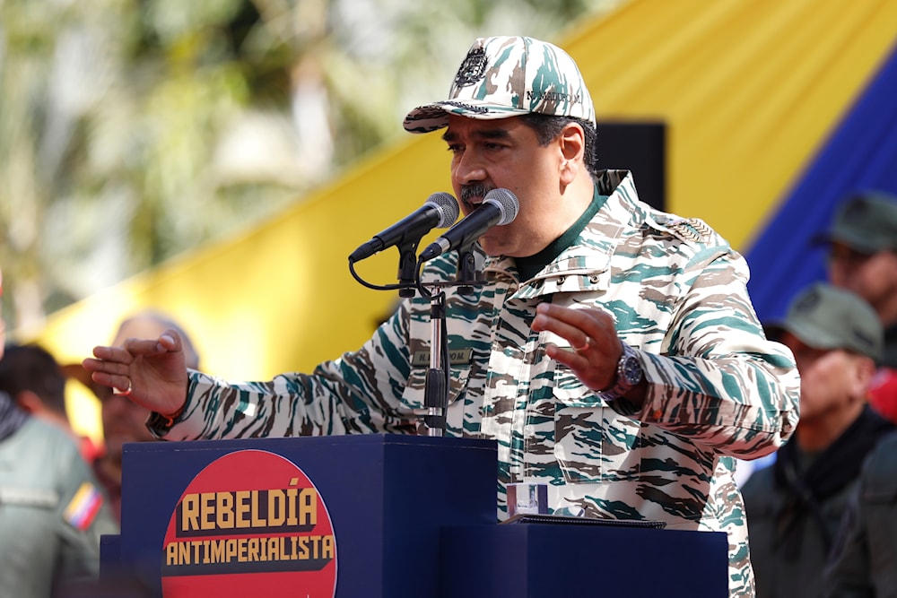 El presidente de Venezuela, Nicolás Maduro, habla durante un mitin en Caracas, Venezuela, el 13 de abril de 2024. (AP)
