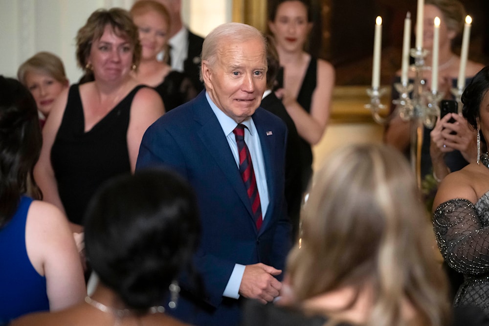 Democrats urge Biden to leverage weapon supplies to 'Israel' for aid