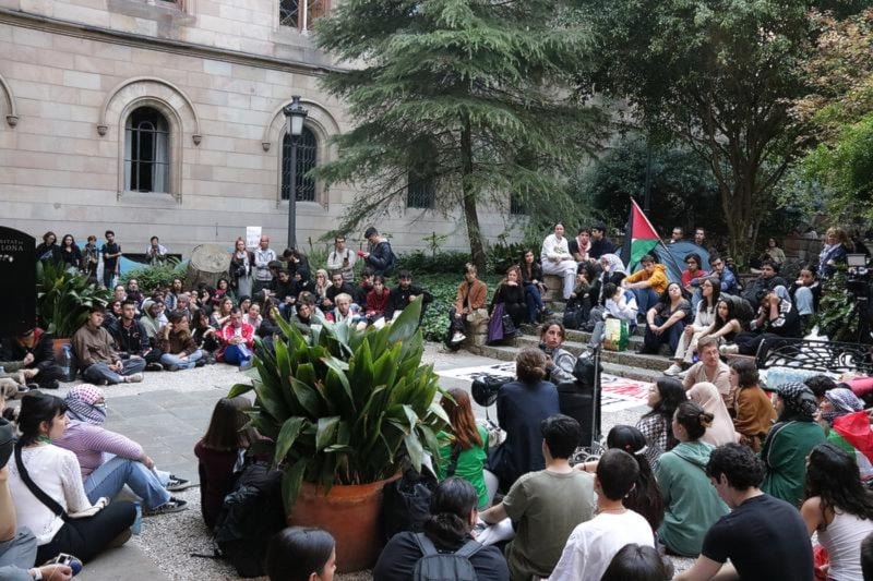 Students protesting at the University of Barcelona in support of Palestine on May,8,2024 in Spain.(Social Media) 