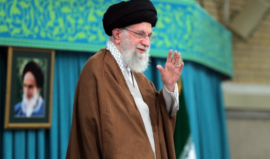 Khamenei: Officials to decide Iran's show of power against 