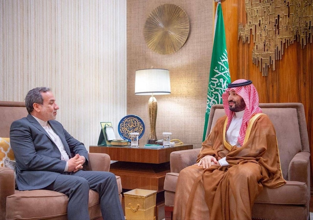 Araghchi meets MBS, says Iran, Saudi can bring security to the region