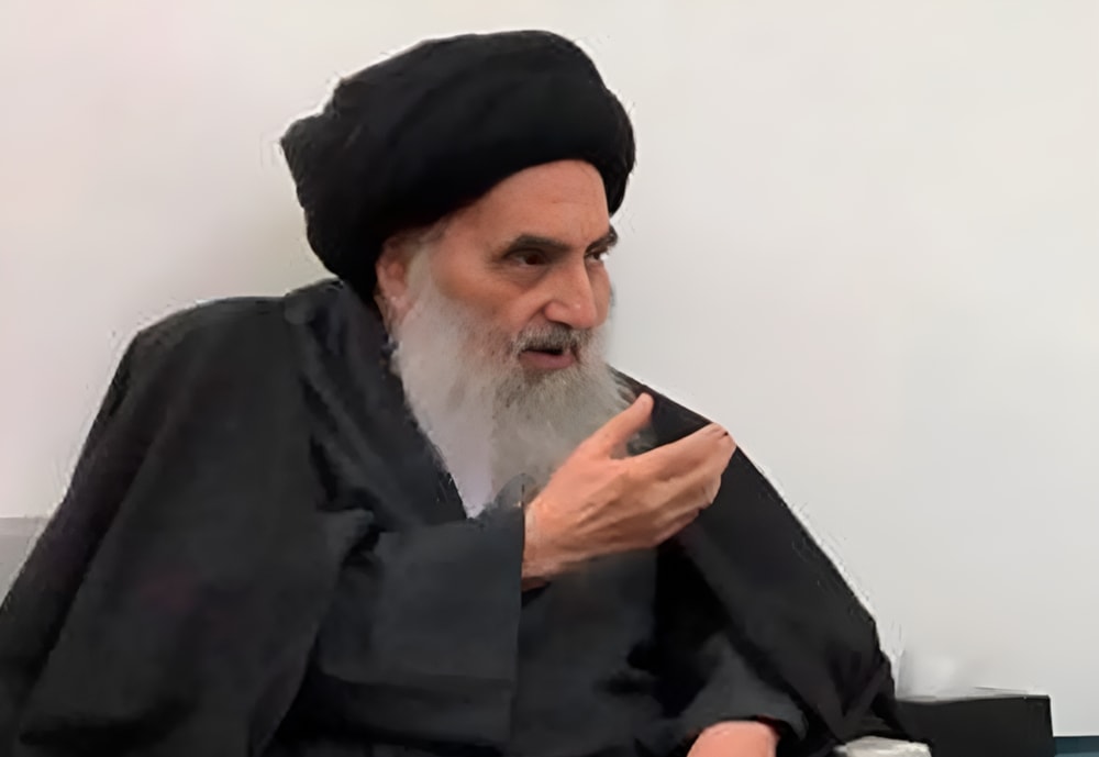 Iraq's religious authority Sayyed al-Sistani during a meeting in Iraq in 2019 (AFP)