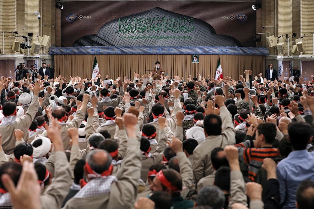  On the occasion of Basij Week, the Leader of the Islamic Revolution met with thousands of the members of the Basij in the Imam Khomeini Hussainiyah on Monday morning, November 25, 2024.(@Khamenei_m)