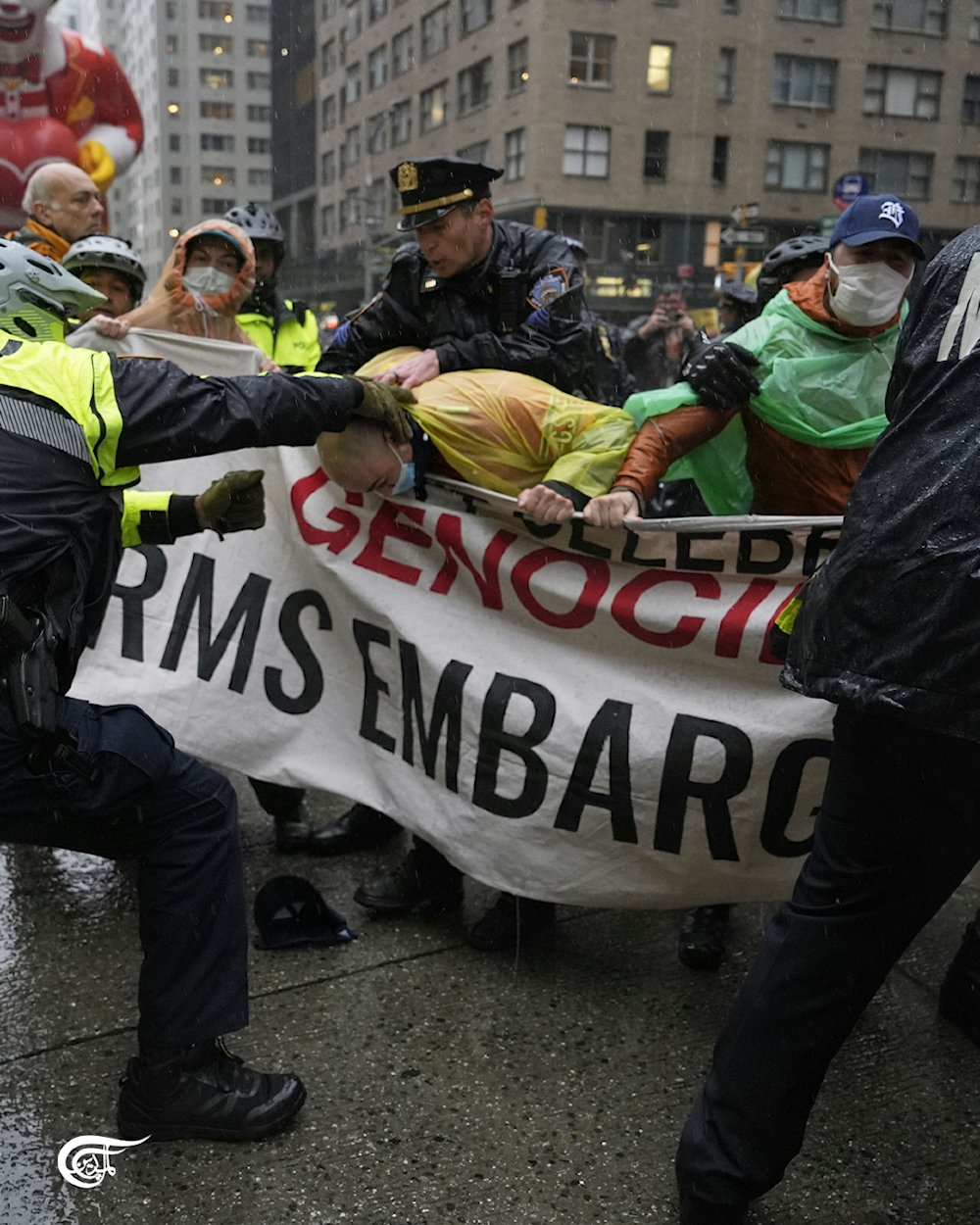 Police arrest pro-Palestine protesters at New York Thanksgiving parade