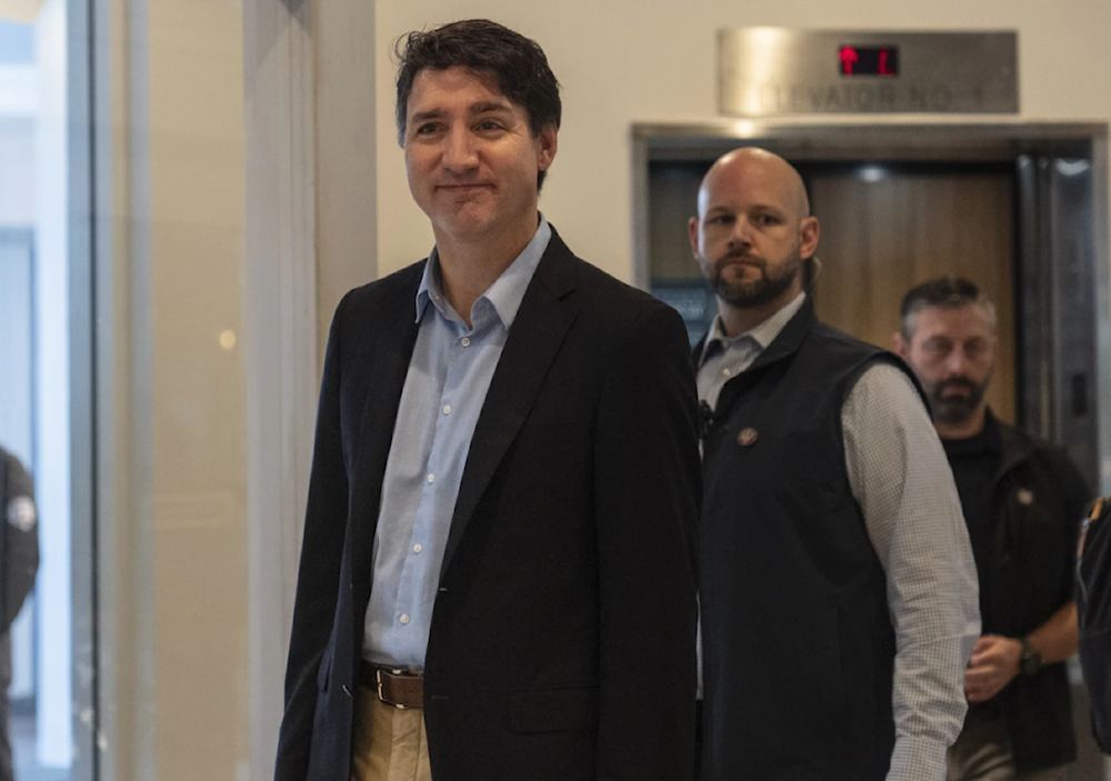 Trudeau in Florida to defuse Trump tariff standoff