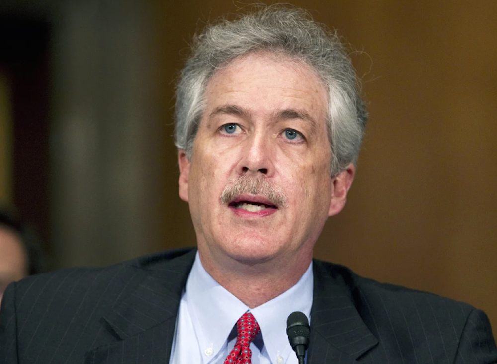 Bill Burns to meet Qatari PM to bridge gaps between Hamas, 'Israel'