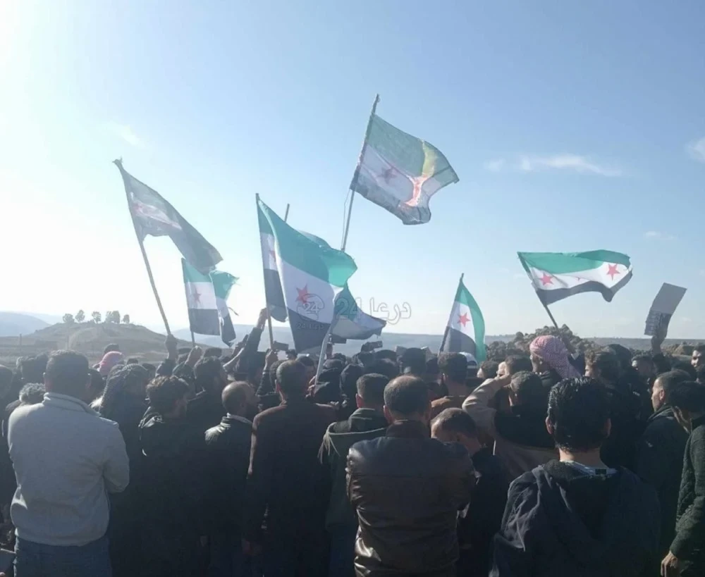 Syrians protest Israeli occupation of base in Yarmouk Basin