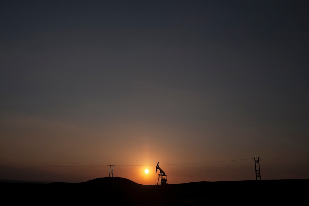 View of an oil field under control of Kurdish militias near the town of Deriq, in a Kurdish area of Syria, near the border with Iraq, Saturday, March 2, 2013. (AP)