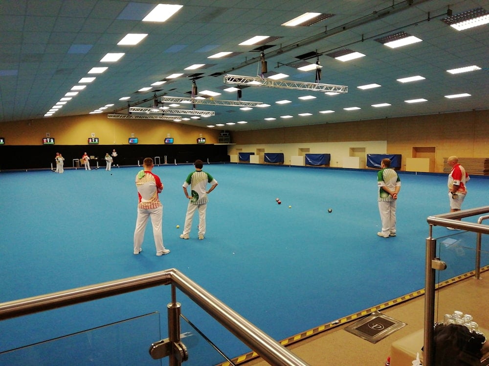 Players practice on the portable rink and the play offs on the bowlers bar rinks. (@WBT_TV)