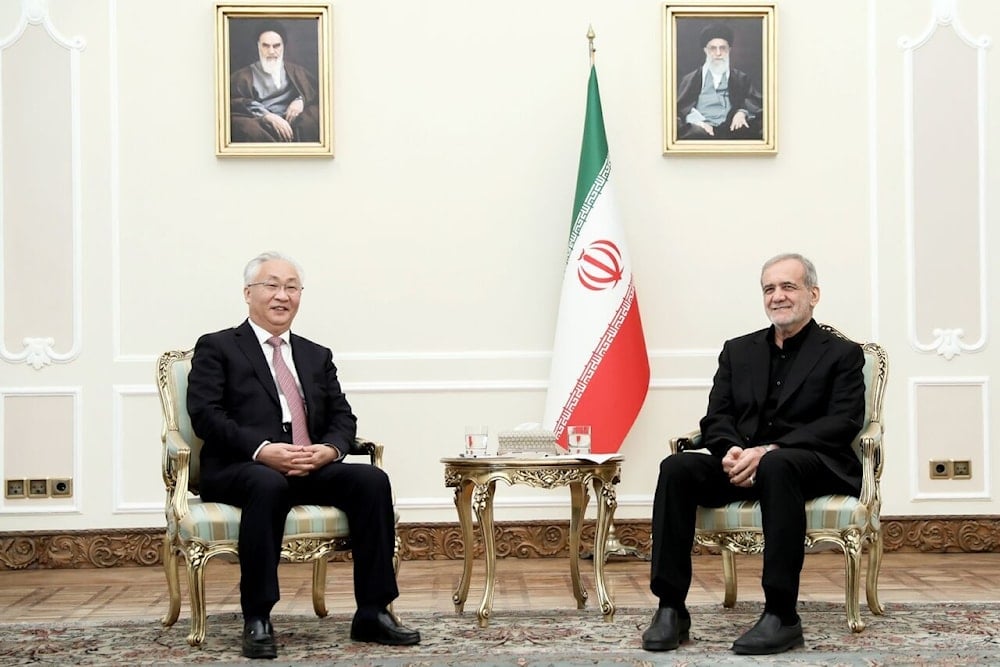  Iranian President Masoud Pezeshkian in a meeting with Chinese Vice Premier Zhang  in Tehran on December 4, 2024. (Photo: President.ir)