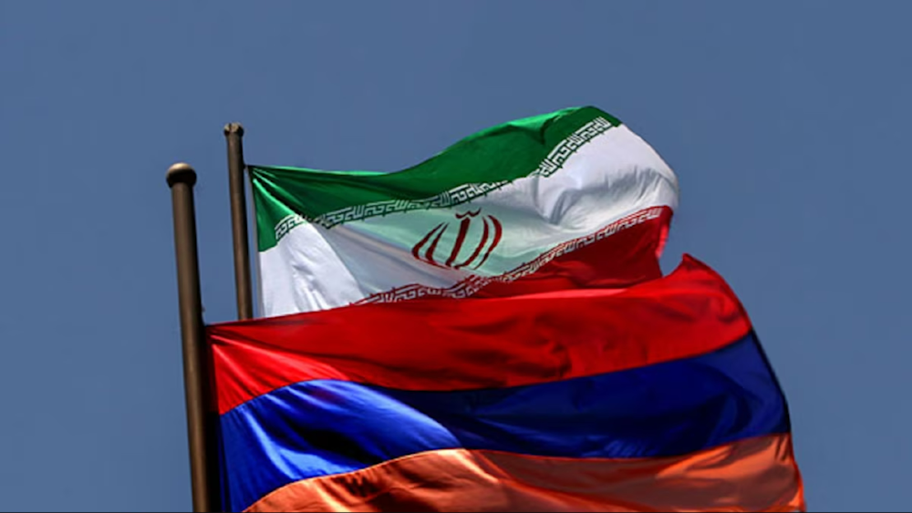 Iran, Armenia FMs discuss region, bilateral ties via phone call