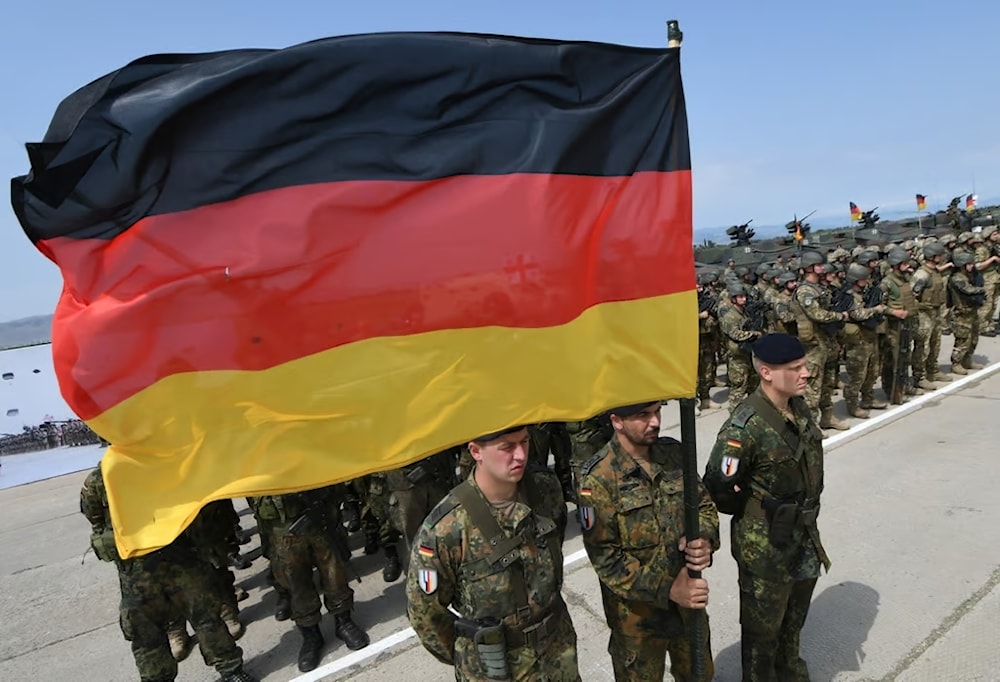 Chief of Bundestag defense committee seeks mobilizing 900,000 Germans