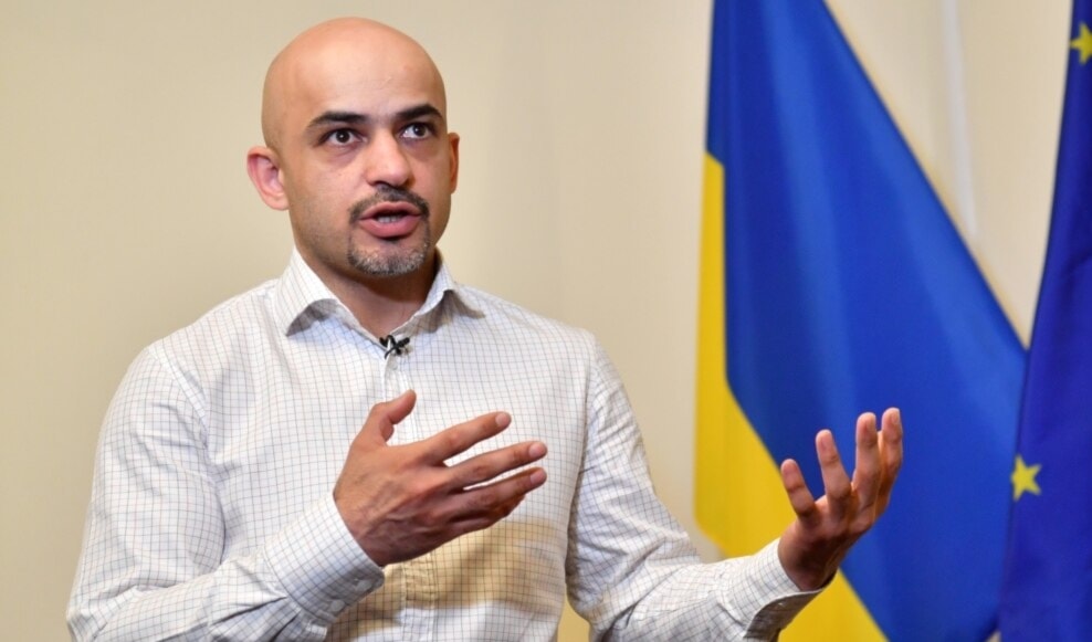 Ukrainian MP Mustafa Nayyem gestures as he speaks to an AFP journalist in his office in kyiv, March 19, 2019. (AFP)