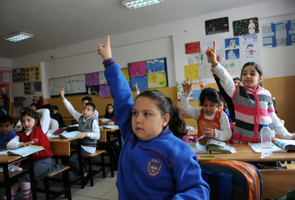 Turkey likely to ban French schools from enrolling new students