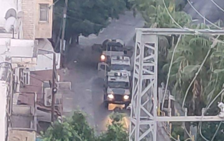 Israeli military vehicles storming Qalqilya, West Bank, July 16, 2024 (Social Media)