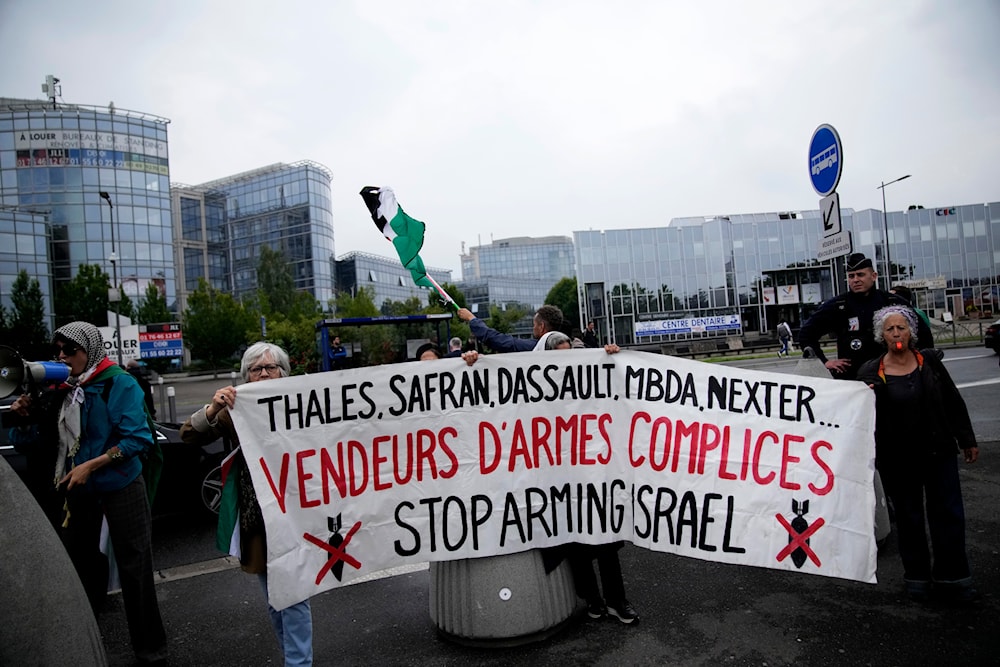 Israeli authorities fear 'silent arms embargo', UK policy change