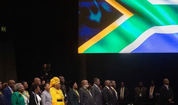 South Africa’s government of unity sworn in