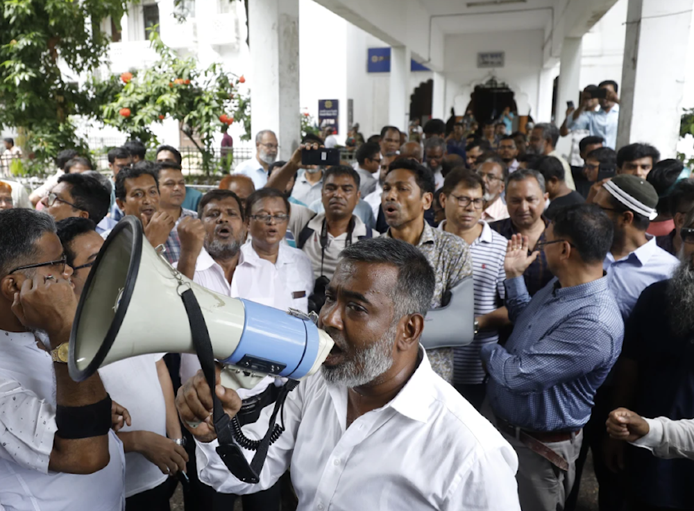 Bangladeshi Chief Justice resigns amid protests