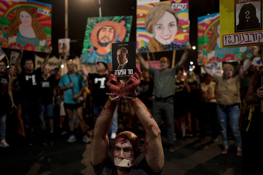 Thousands of Israelis join anti-govt rallies, call for captive deal