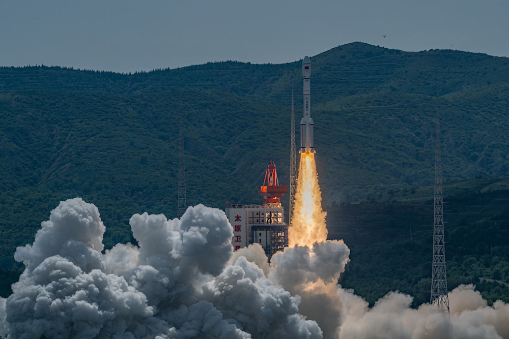 Scenes from China's launch of the first 18 satellites of its constellation plan, August 6, 2024 (X/WuLei2020)