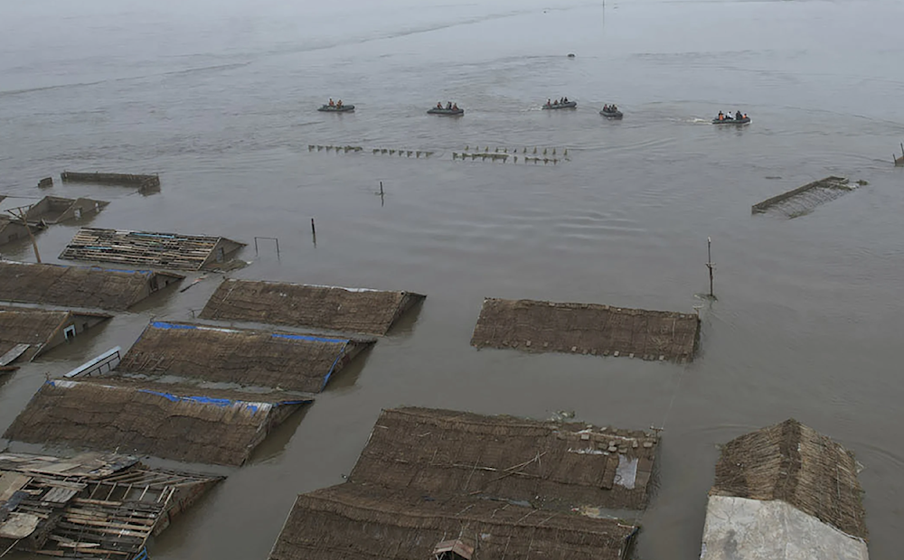 300,000 people volunteer to help with flood aftermath in DPRK