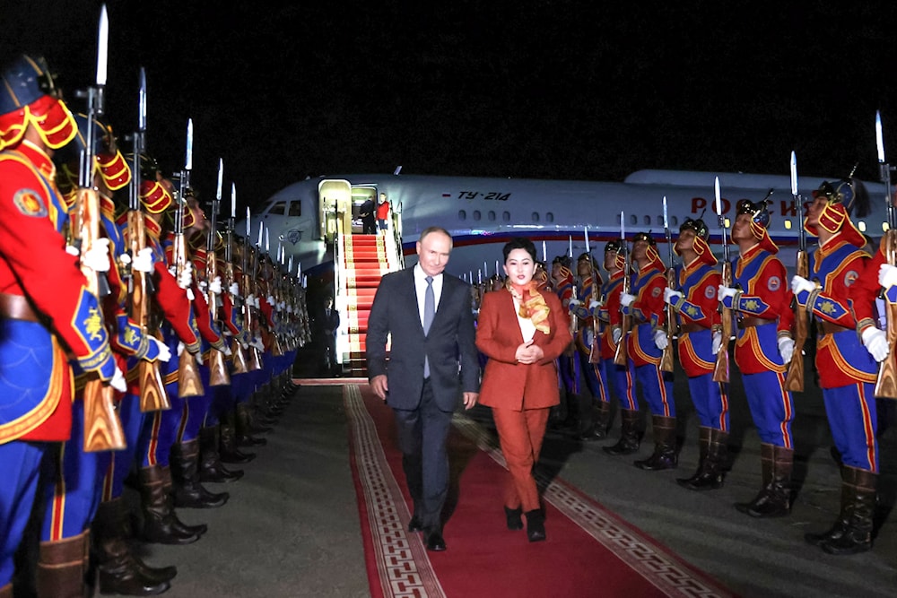 Putin lands in ICC member Mongolia, receives grand welcome