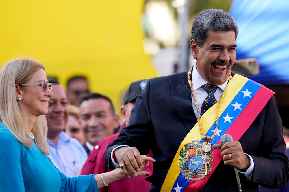 Maduro leads delivery of 2023-2024 National Culture Prize in ceremony