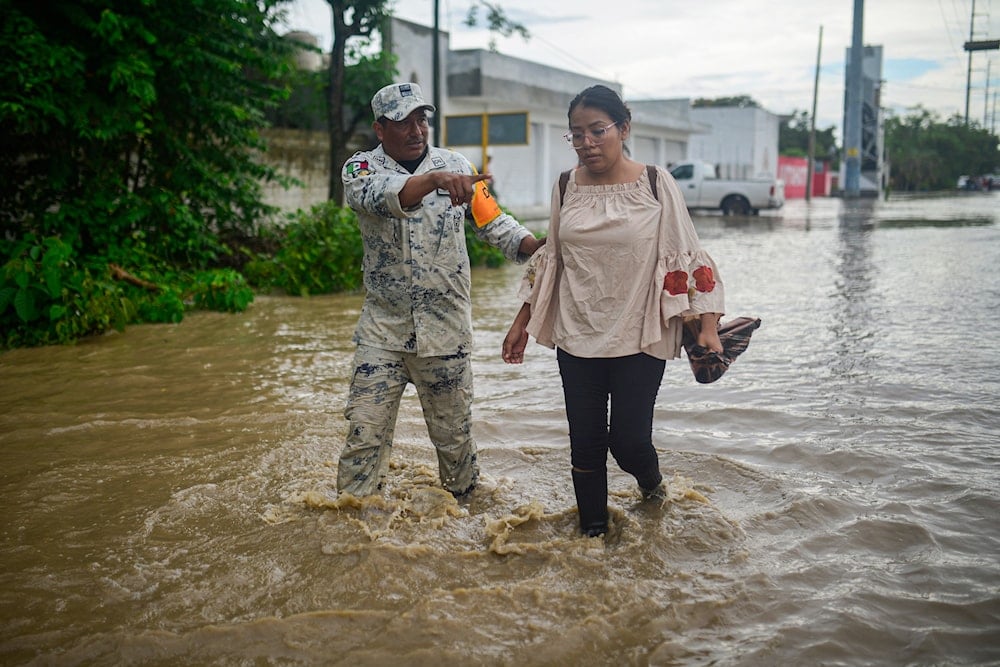 Heavy rains kill at least 28 in Mexico, thousands displaced