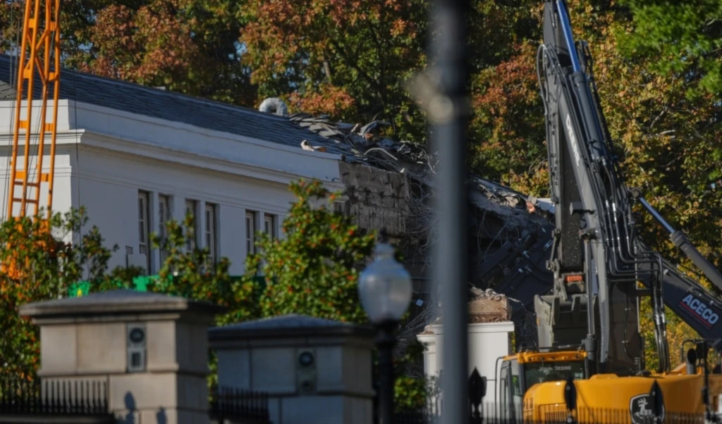 Work begins on the demolition of a part of the East Wing of the White House, Monday, Oct. 20, 2025, in Washington, before construction of a new ballroom. (AP Photo/Evan Vucci)